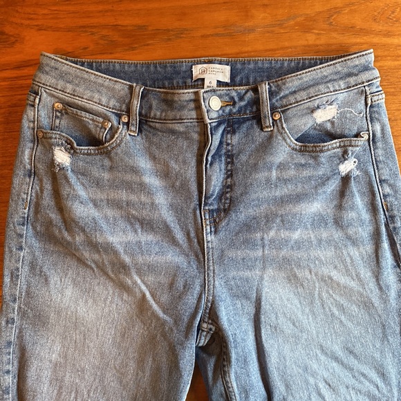 Candace Cameron Bure Jeans - Picture 9 of 11